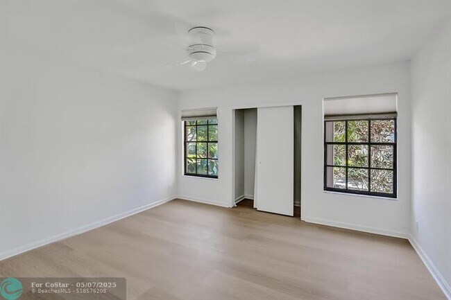 Building Photo - 2622 NW 49th St