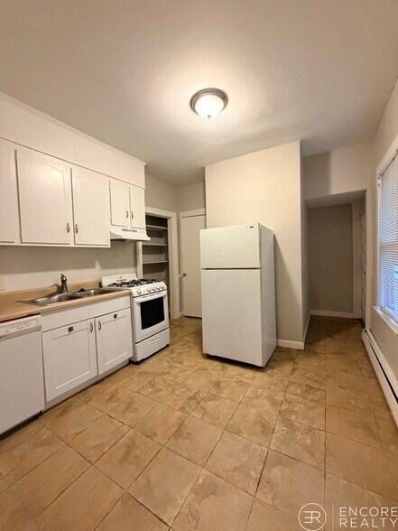 Primary Photo - 9 Elmer St