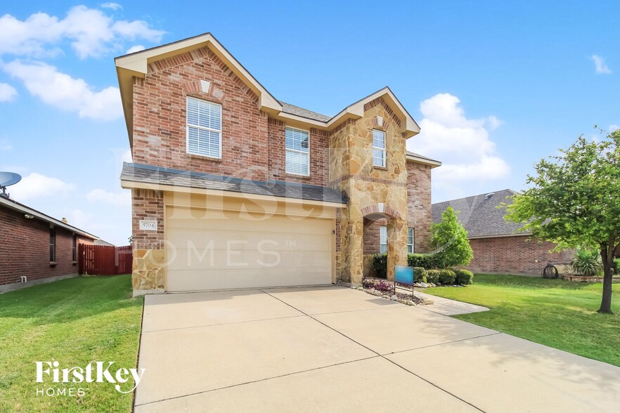 Building Photo - 5704 Mountain Bluff Dr