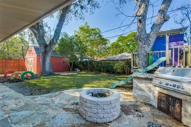 Building Photo - 4306 Benning Dr