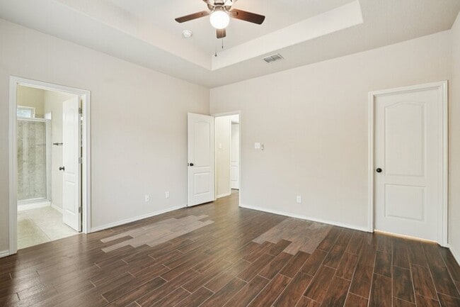 Building Photo - 5422 Sunlit Brk