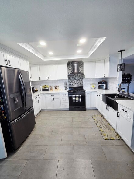 Building Photo - 22 Ridge Crest Cir