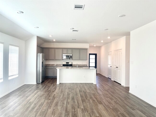 Building Photo - 17477 Rosewood Manor Ln