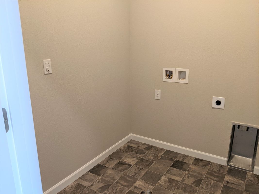 Building Photo - 14925 E Belleview Dr