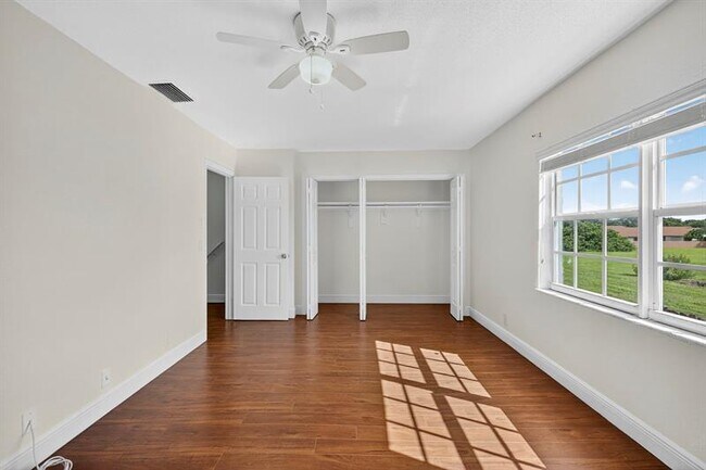 Building Photo - 7506 NW 75th St