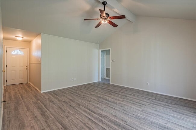 Building Photo - 5514 Vickita Dr