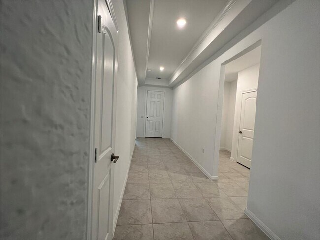 Building Photo - 10412 Spanish Jennet Wy