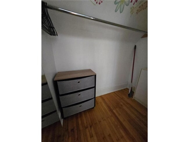 Building Photo - 1712 W 31st St