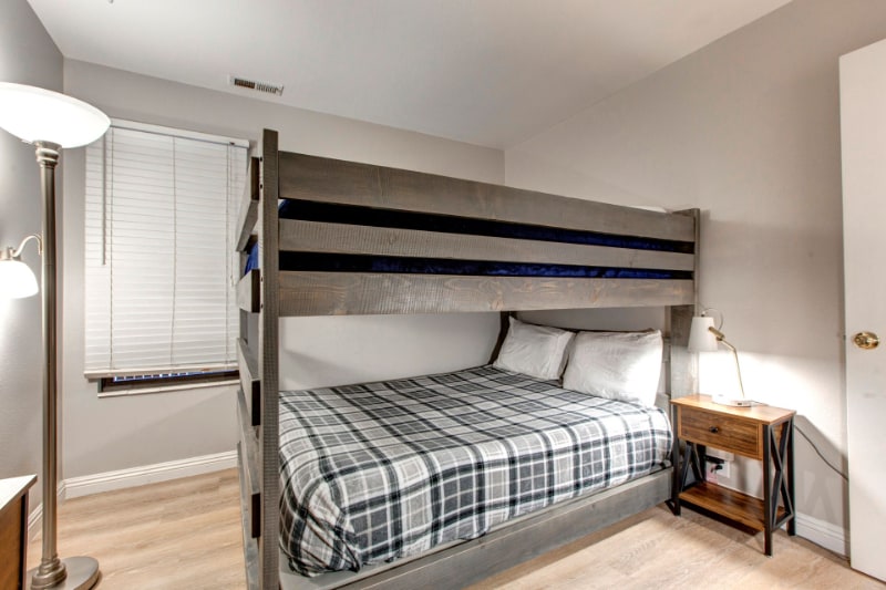 Building Photo - 6905 N 2200 W