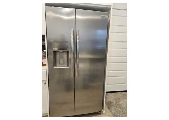 Building Photo - Stunning New Construction Home – Galt, CA