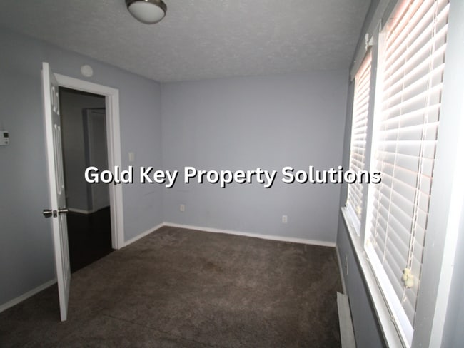 Building Photo - MUNCIE 3 BR 1 BA house with Fenced Backyar...