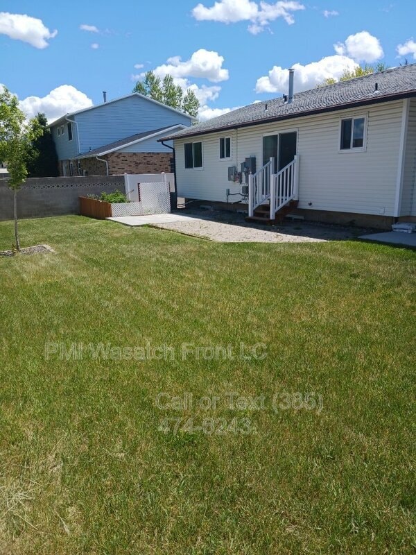 Building Photo - 3964 Kilt St