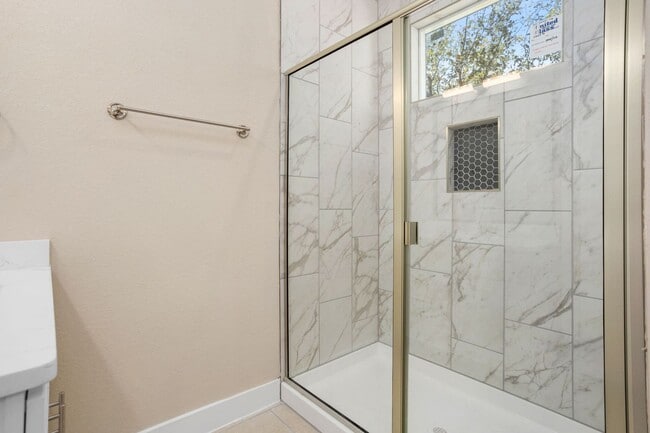 Building Photo - Brand New 3/2.5 Townhome