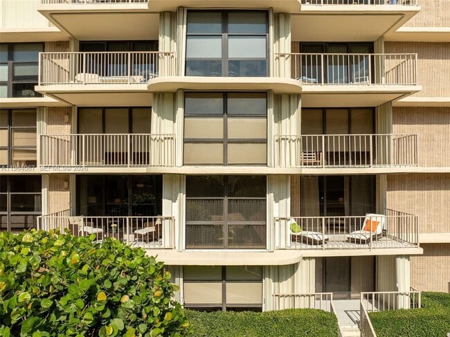 Building Photo - 3200 S Ocean Blvd