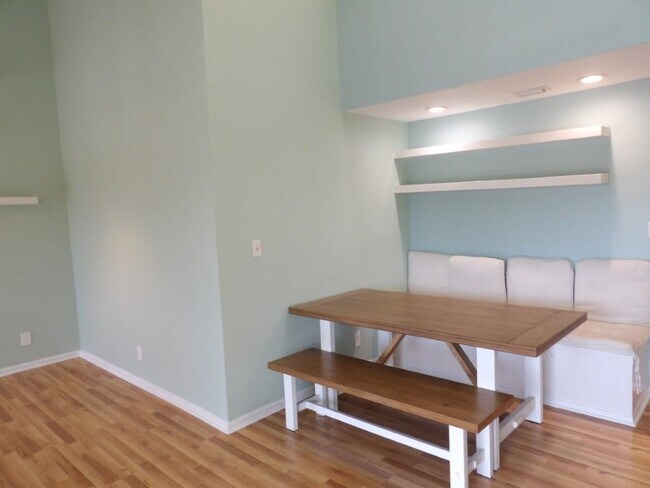 Building Photo - 1100 Possum Trot Rd