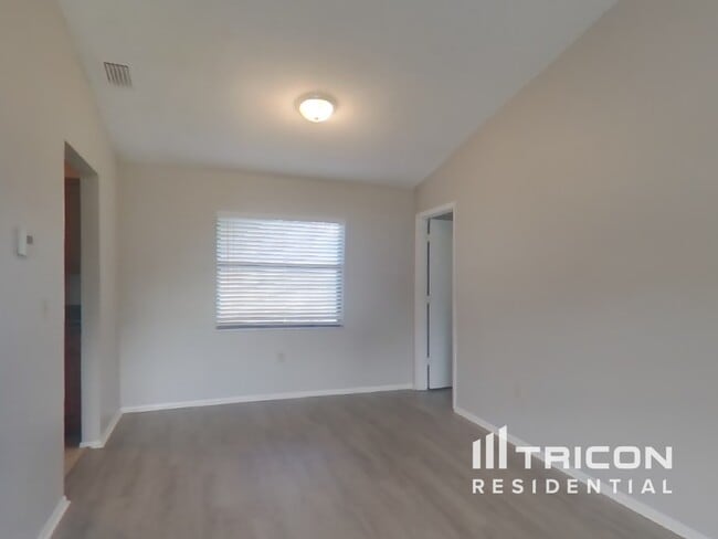 Building Photo - 2273 Seward Cir