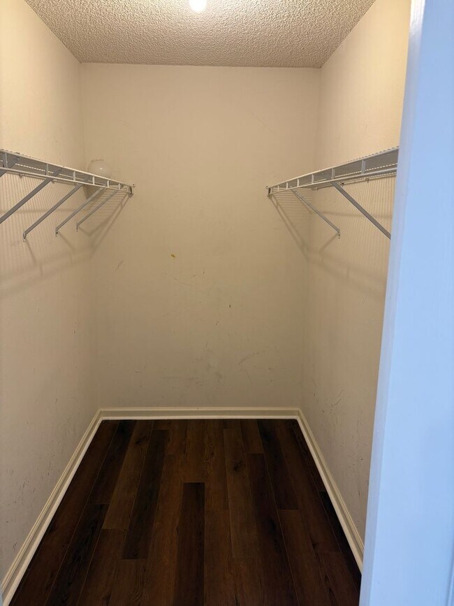 Building Photo - Great Georgetown Home