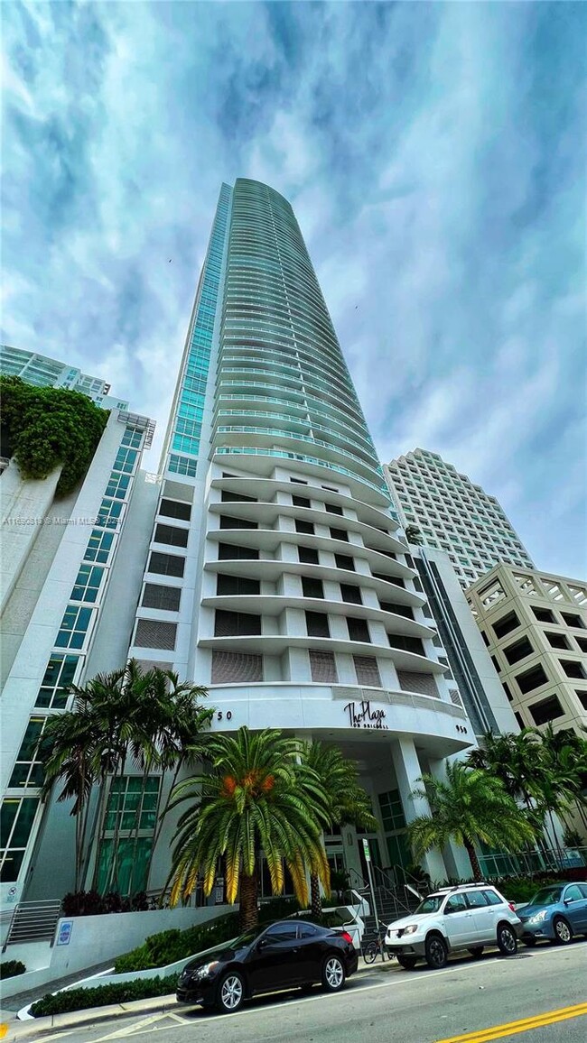 Building Photo - 950 Brickell Bay Dr