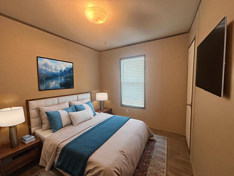 Building Photo - 203 Linda St