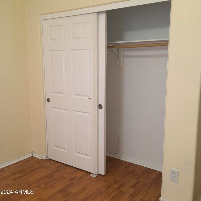 Building Photo - 2533 W Apollo Rd