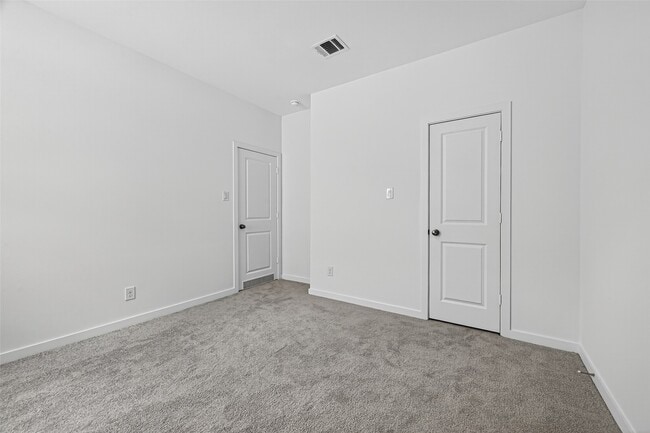 Building Photo - 3028 Avenida Sonoma Dr