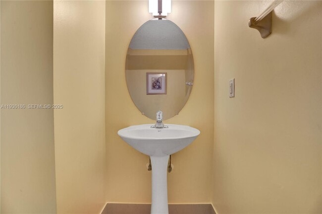 Building Photo - 5967 Glasgow Way