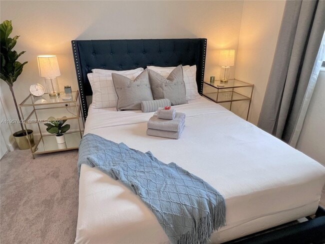 Building Photo - 20433 NW 4th Ave