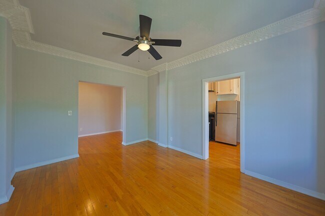 Building Photo - 1314 Hayworth Ave