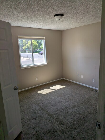 upper level master bedroom - 1608 23rd Ave