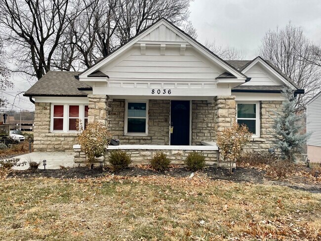 Primary Photo - 8036 Mercier St