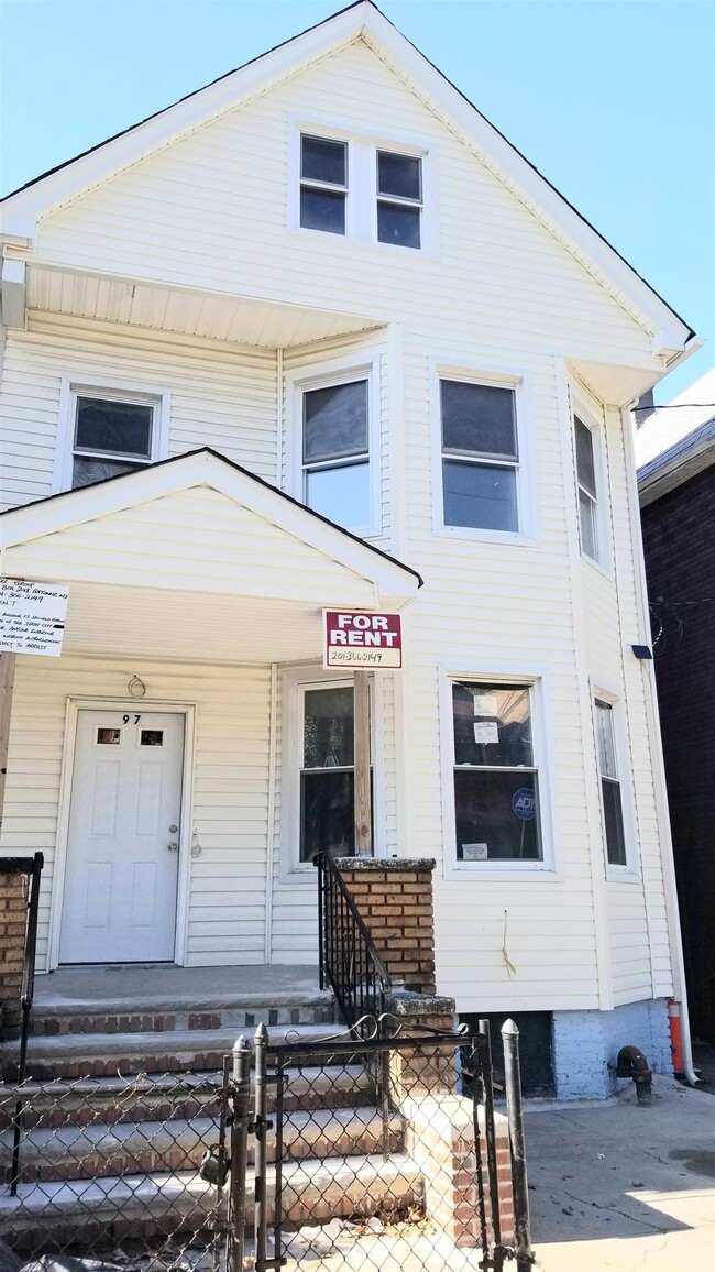 Building Photo - 97 Wade St