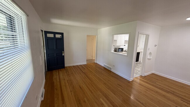 Building Photo - 2525 S Clayton St