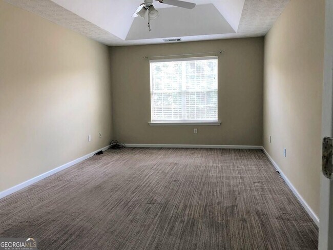 Building Photo - 1351 Pinebreeze Ct