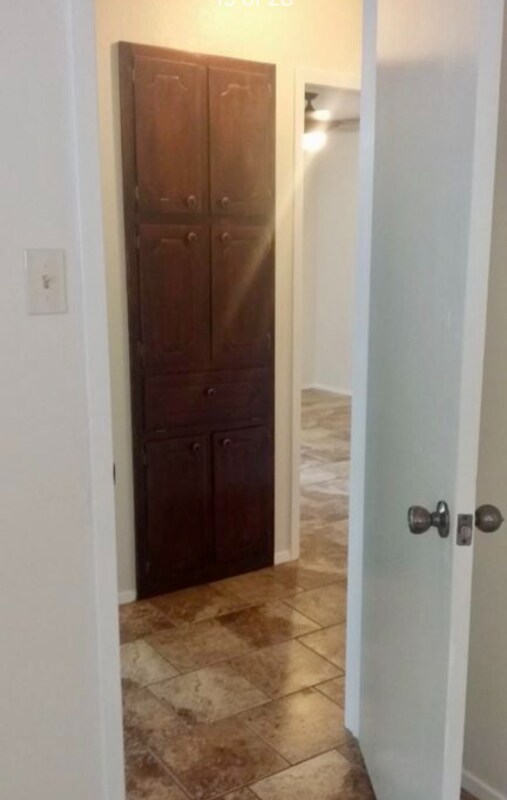 Building Photo - 7202 Silvermine Dr