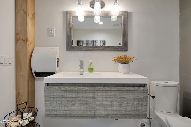 Building Photo - 1849 New Hampshire Ave