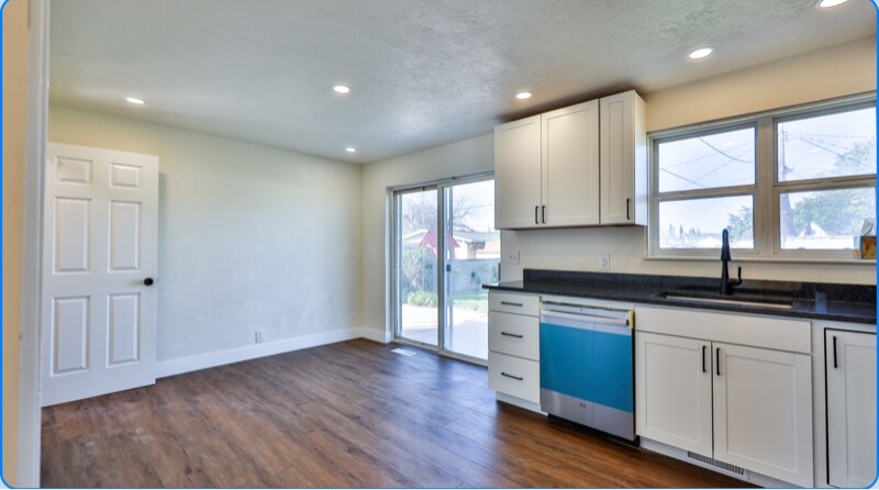 Building Photo - 350 W 2575 N