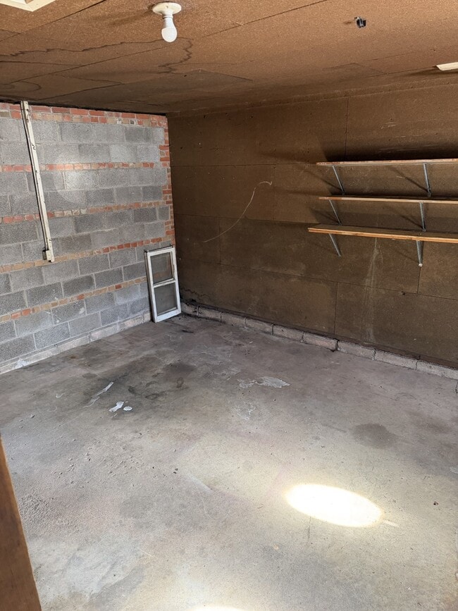 Building Photo - 107 Cottage St