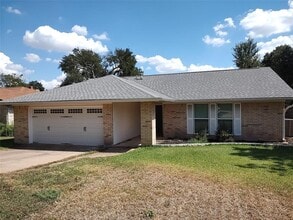 Building Photo - 11701 Shoshone Dr