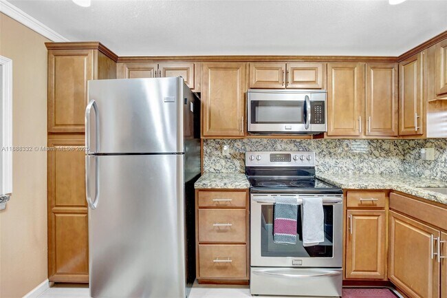 Building Photo - 8980 S Hollybrook Blvd