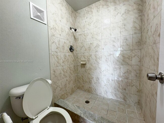 Building Photo - 2842 NW 55th Ave