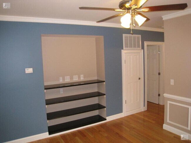 Building Photo - 3 bedroom in Brighton MA 02135