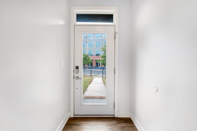 Building Photo - 418 W Tremont Ave