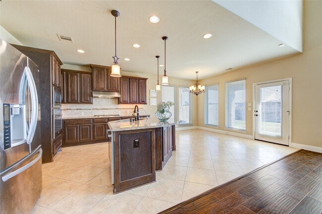 Building Photo - 4623 Montcliff Bend Ln