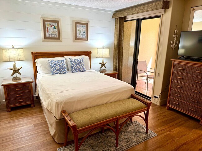 Building Photo - Resort Living- Large 2 bed 2 bath Condo at Kaanapali Royal