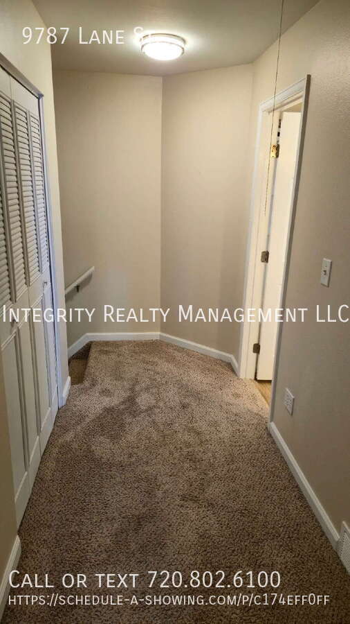 Building Photo - 9787 Lane St