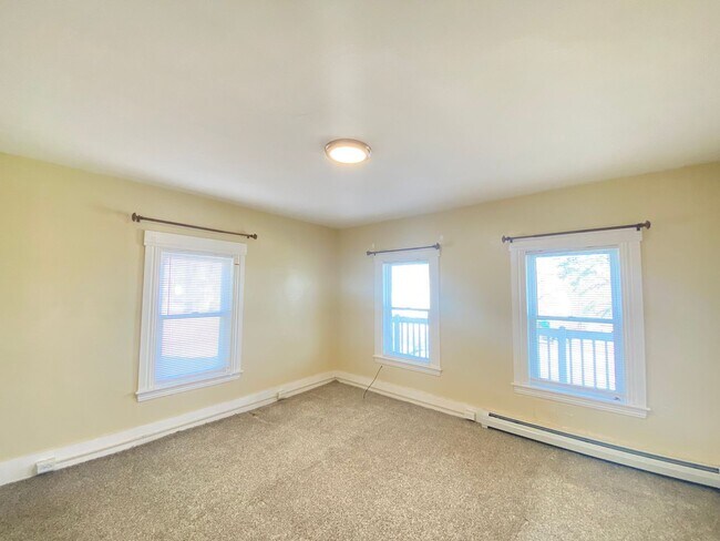 Building Photo - 26 High St