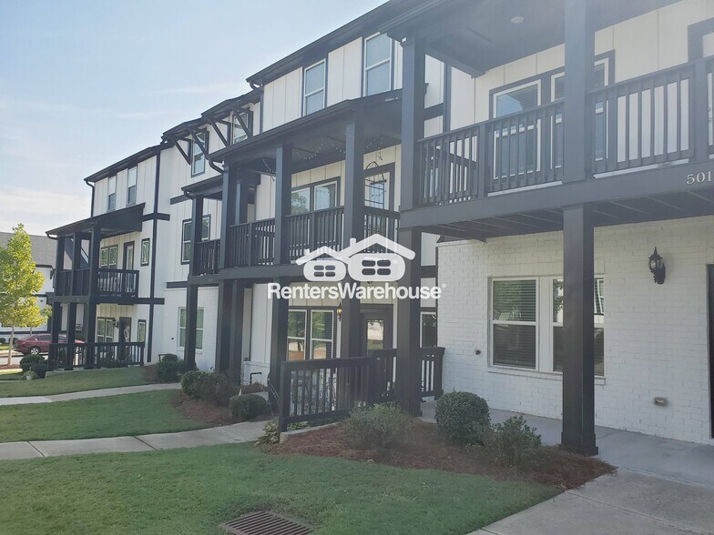 Building Photo - 505 Hampton Xing