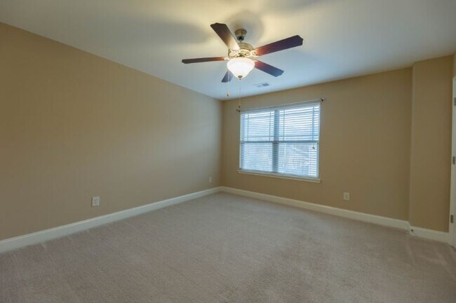 Building Photo - 1137 Woodbury Falls Ct