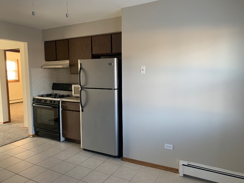 Building Photo - 9720 Ravinia Ct