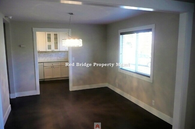 Building Photo - 5585 SE 128th Ave